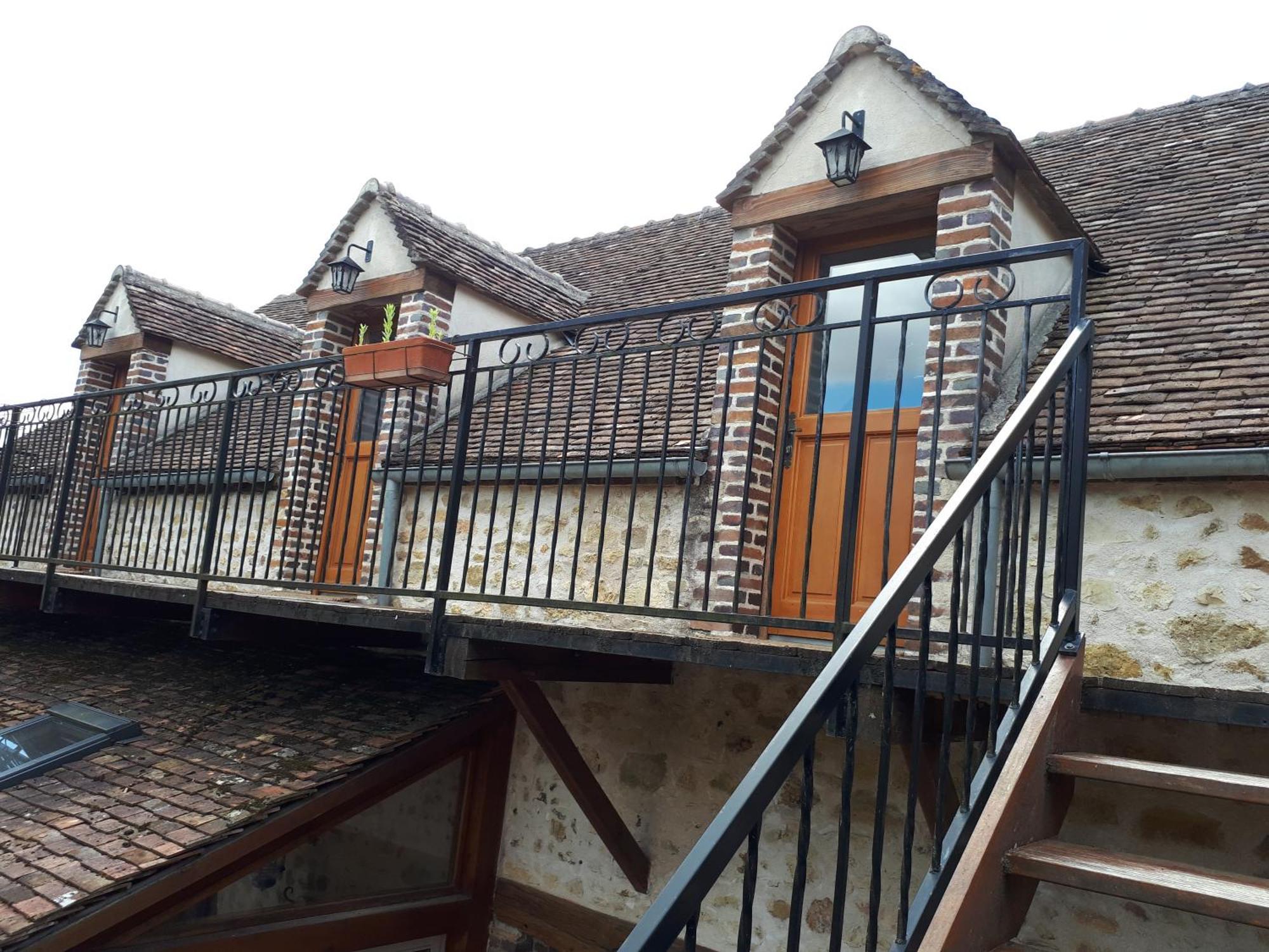 Отель La Grange Des Blins Jouy  Номер фото